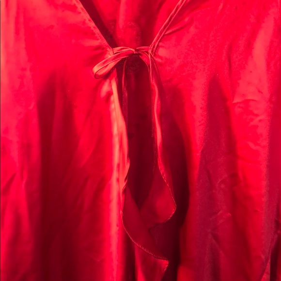 Victoria’s Secret OS satin robe front tie, ruffle - Picture 2 of 5